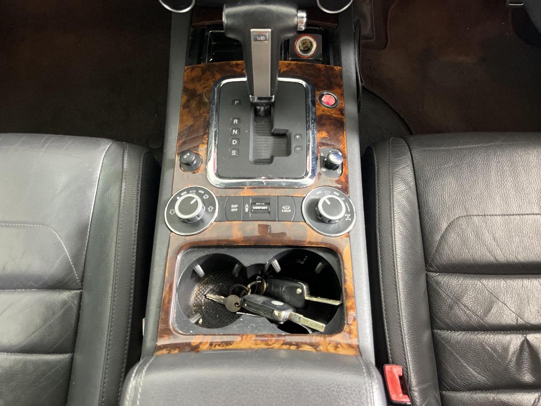 Photo '21' of Volkswagen Touareg 4.2 V8 Airsas