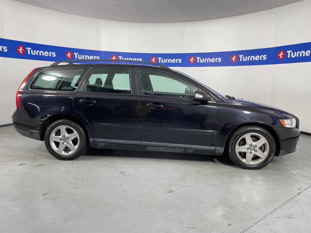 Photo '23' of Volvo V50