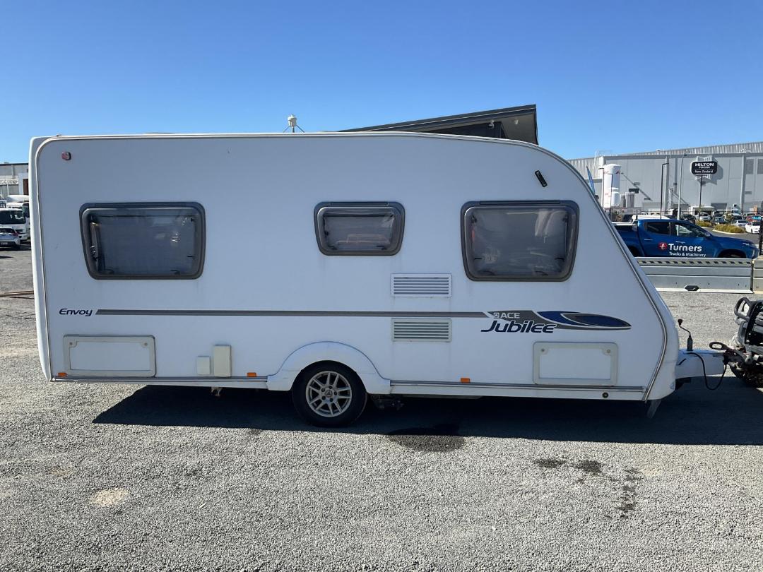 Photo '2' of Ace Jubilee Envoy Caravan - Single Photo '2' of Ace Jubilee Envoy Caravan - Single