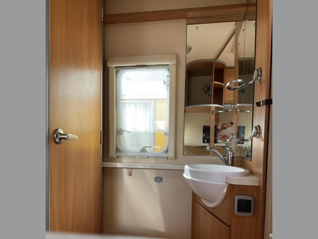 Photo '29' of Ace Jubilee Envoy Caravan - Single Photo '29' of Ace Jubilee Envoy Caravan - Single