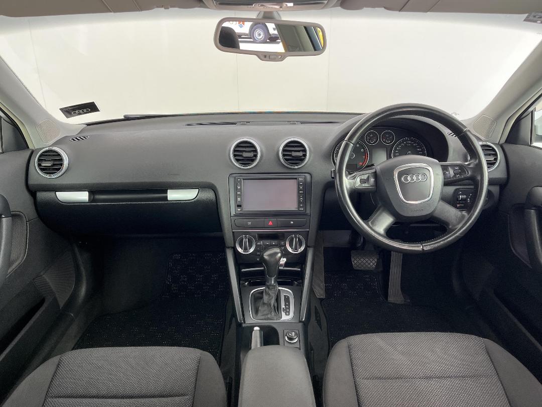 Photo '17' of Audi A3 Photo '17' of Audi A3