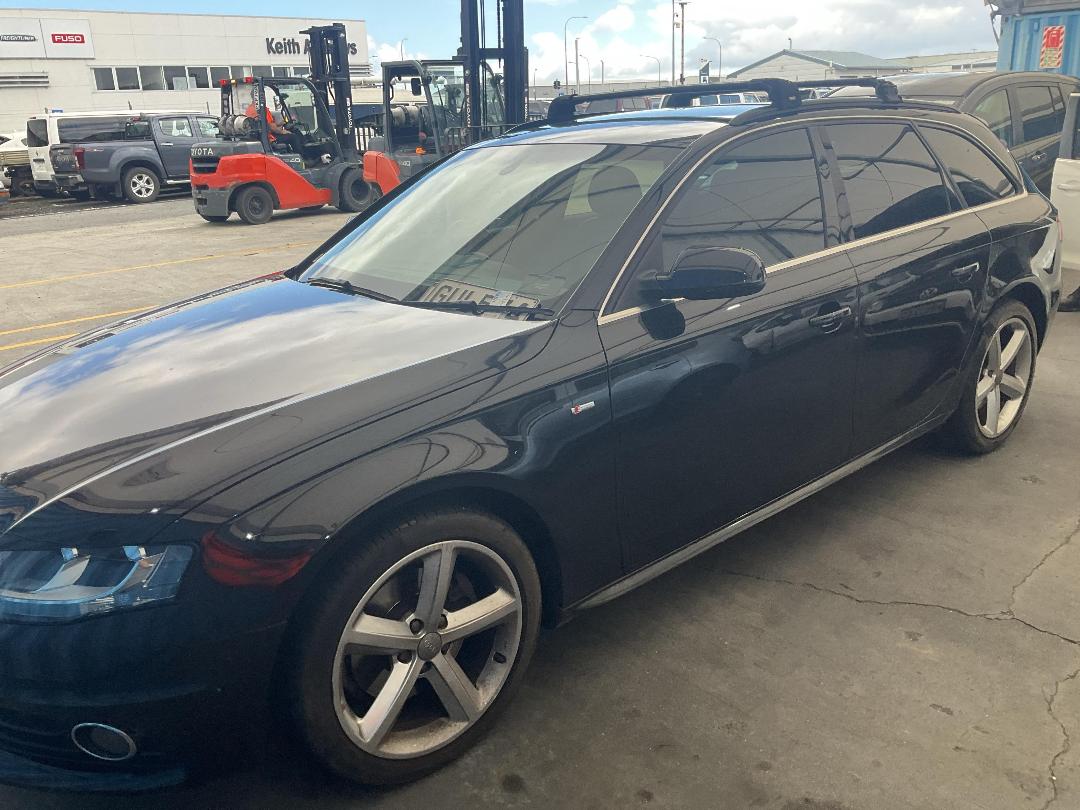 Photo '2' of Audi A4 T FSI Multi AV Photo '2' of Audi A4 T FSI Multi AV