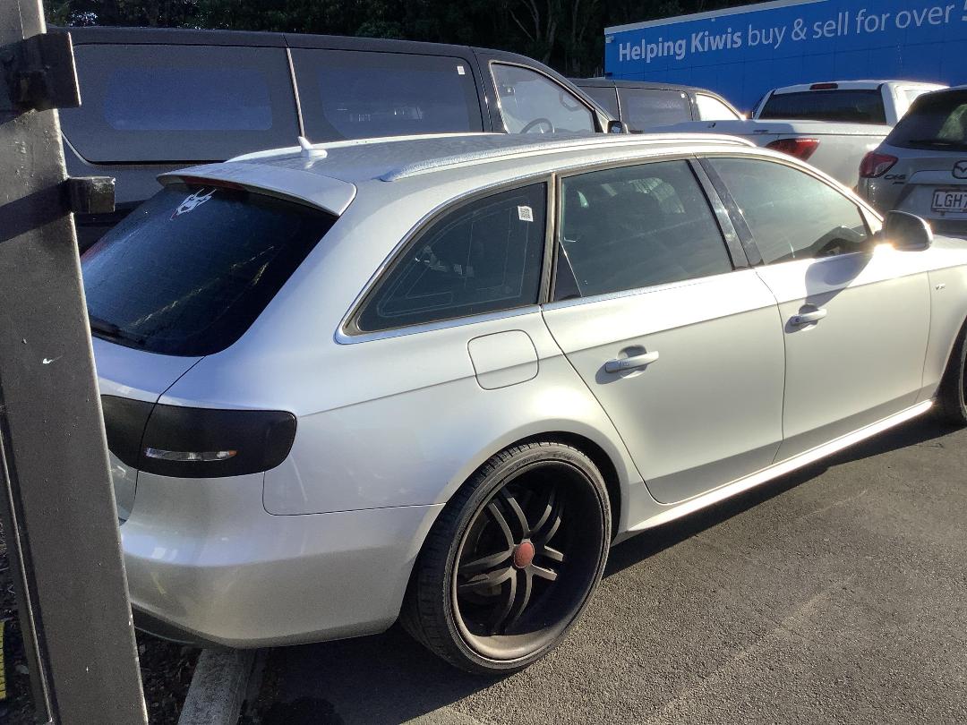 Photo '4' of Audi A4 Photo '4' of Audi A4