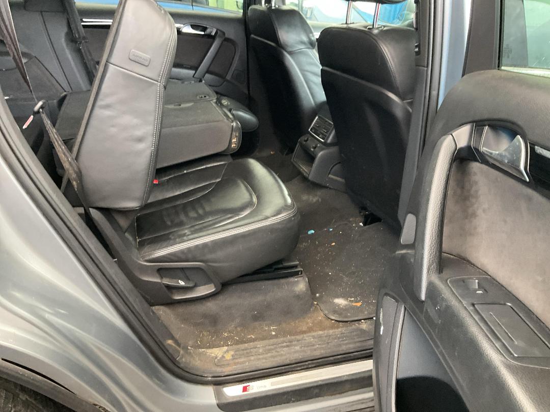 Photo '18' of Audi Q7 TDI Quattro TIP S-Line Photo '18' of Audi Q7 TDI Quattro TIP S-Line