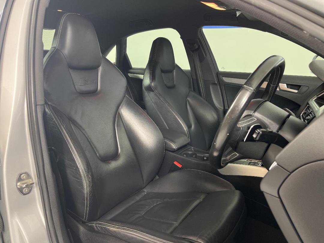 Photo '16' of Audi S4