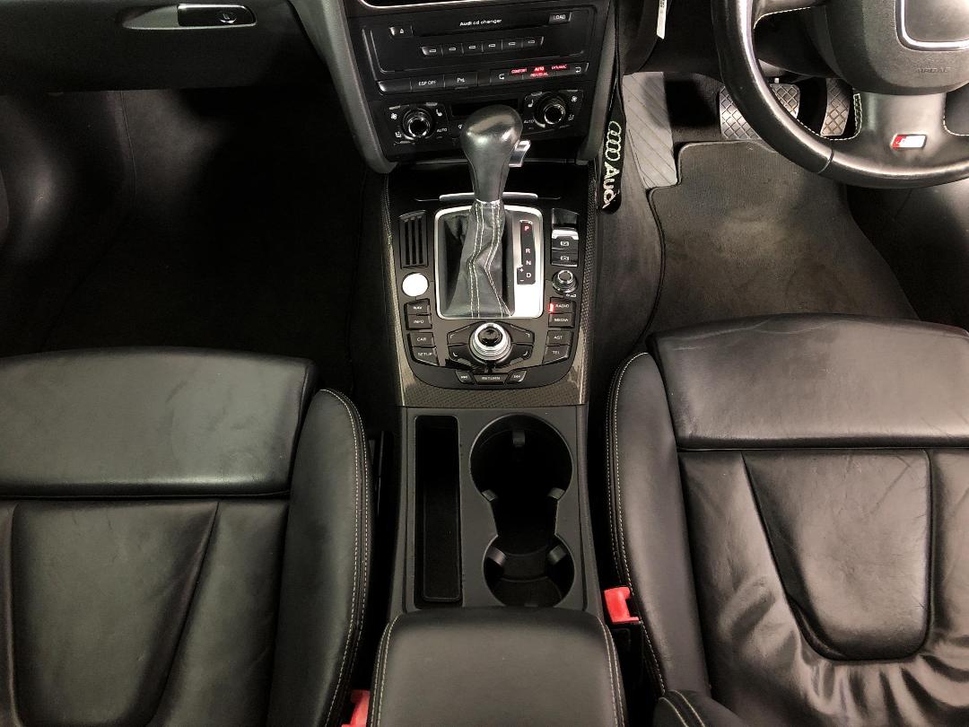 Photo '18' of Audi S4 Photo '18' of Audi S4