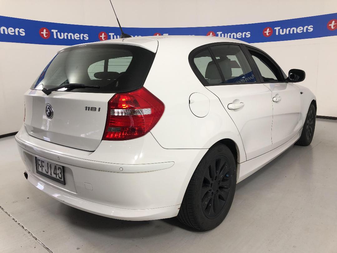 Photo '7' of BMW 1 Series 118I E87