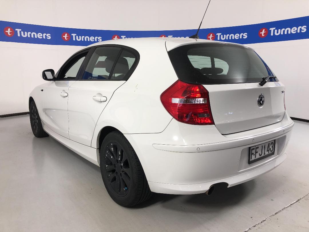 Photo '10' of BMW 1 Series 118I E87