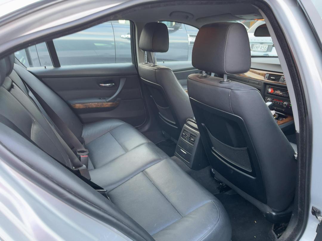 Photo '12' of BMW 3 Series 323I