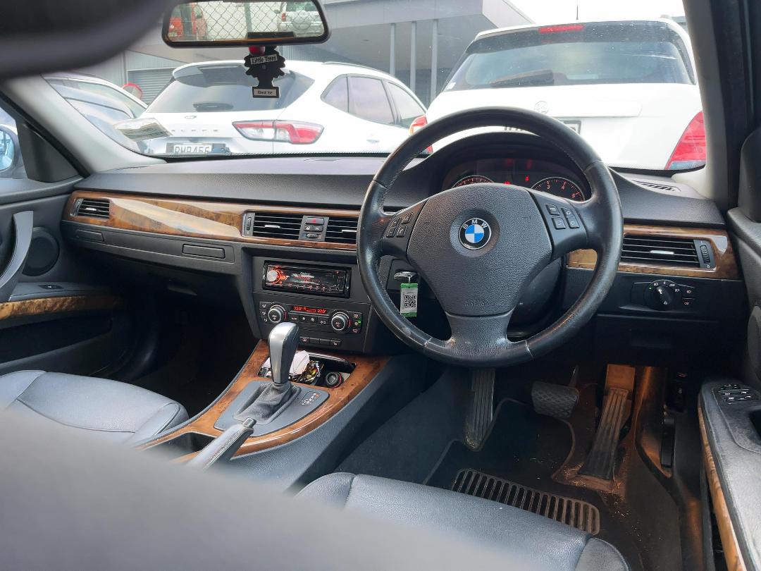 Photo '14' of BMW 3 Series 323I