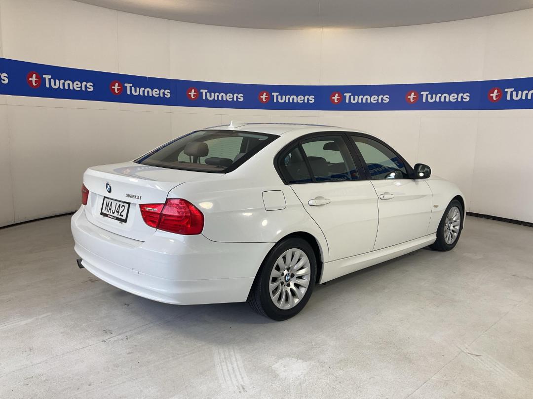 Photo '7' of BMW 320I Photo '7' of BMW 320I