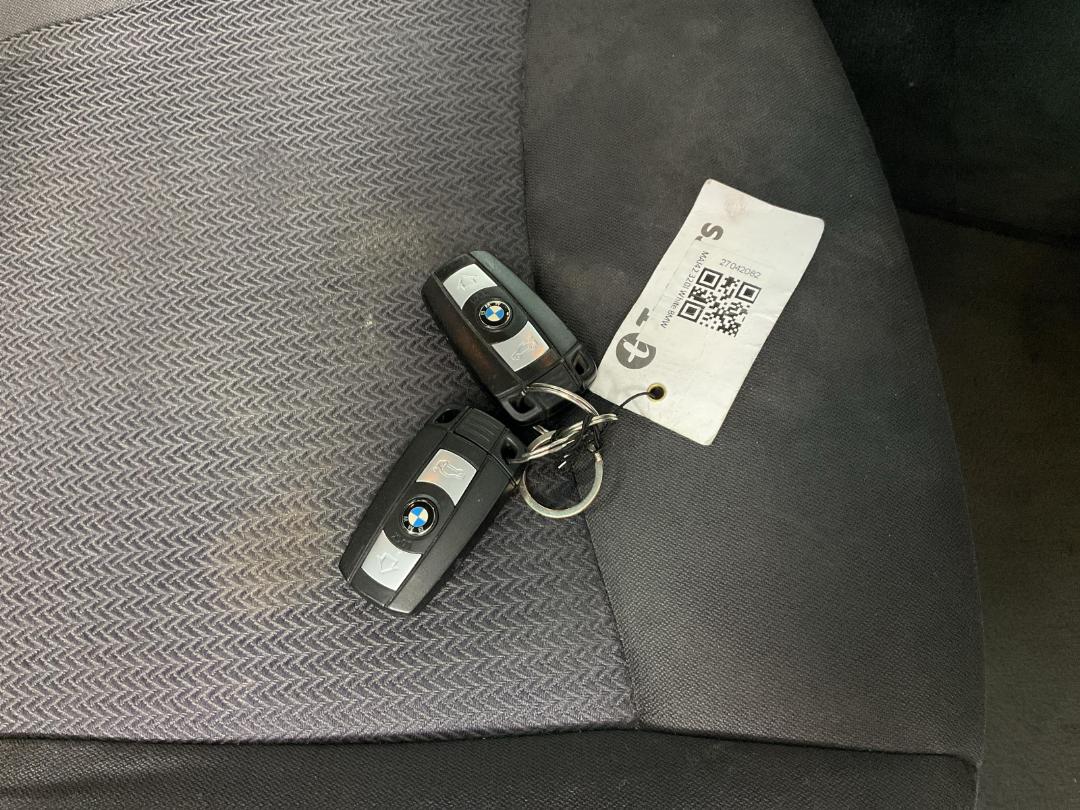 Photo '22' of BMW 320I Photo '22' of BMW 320I