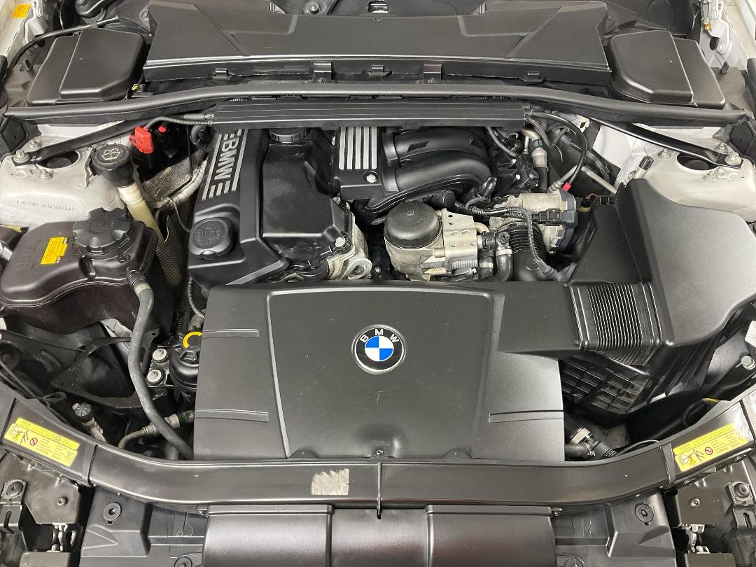 Photo '13' of BMW 320I