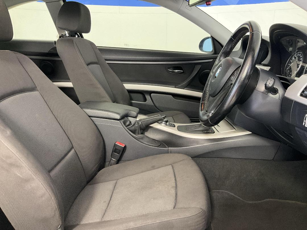 Photo '16' of BMW 320I