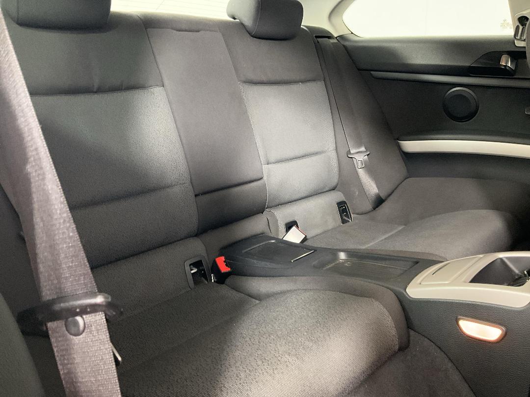 Photo '19' of BMW 320I