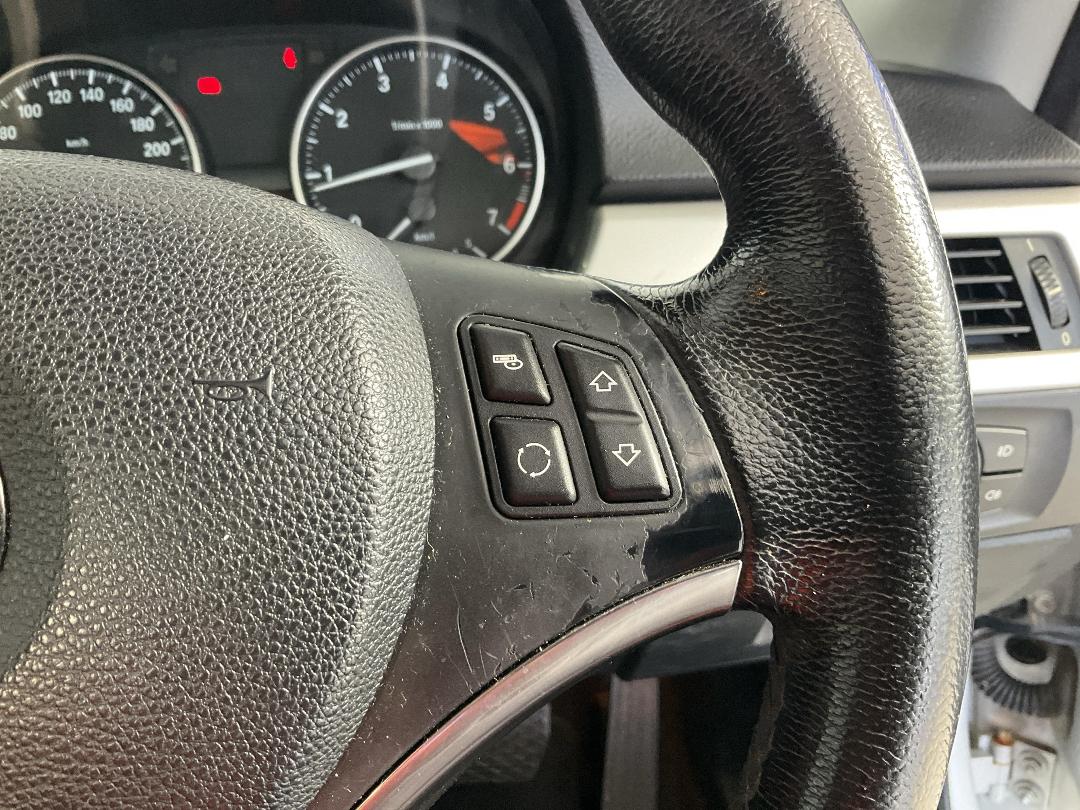 Photo '26' of BMW 320I