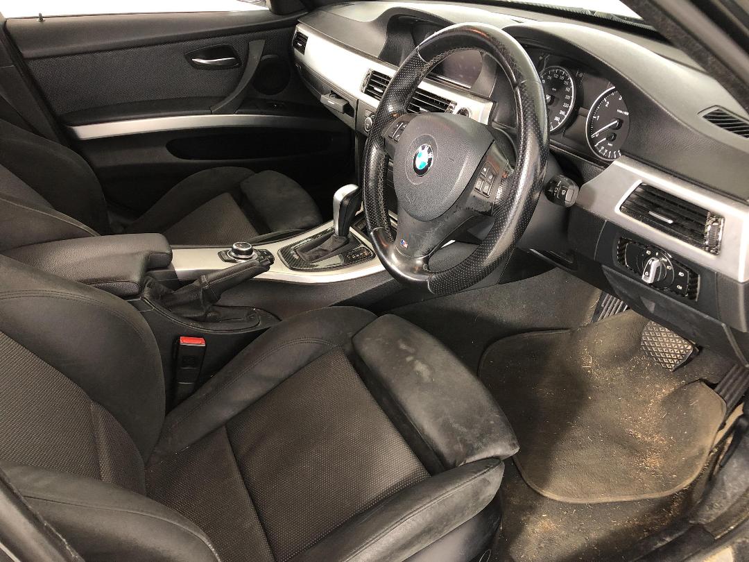 Photo '16' of BMW 320I