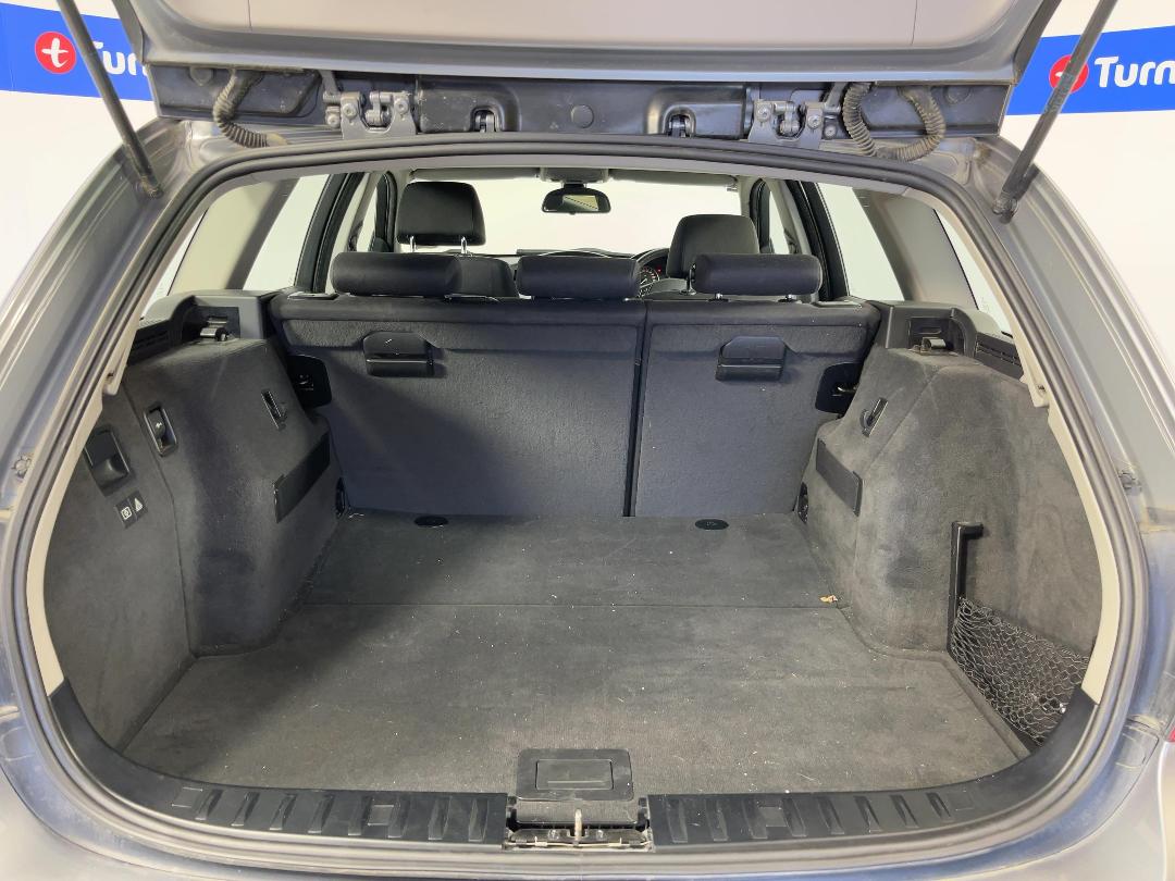 Photo '14' of BMW 320I