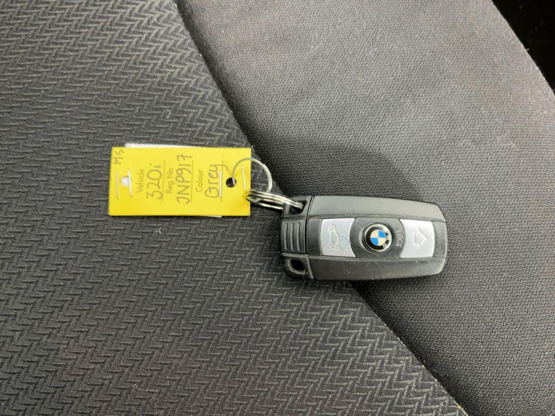 Photo '22' of BMW 320I