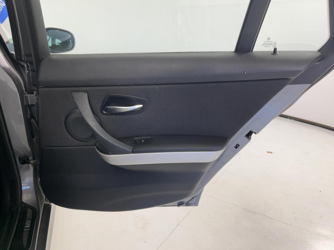 Photo '19' of BMW 320I