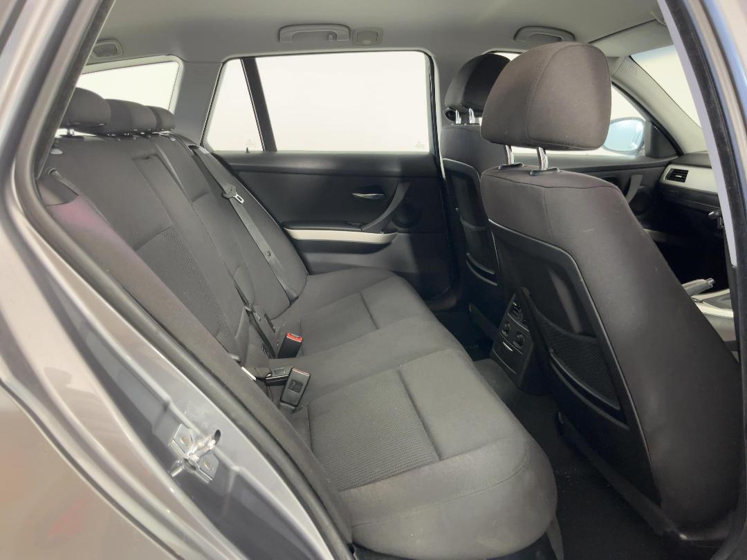 Photo '20' of BMW 320I