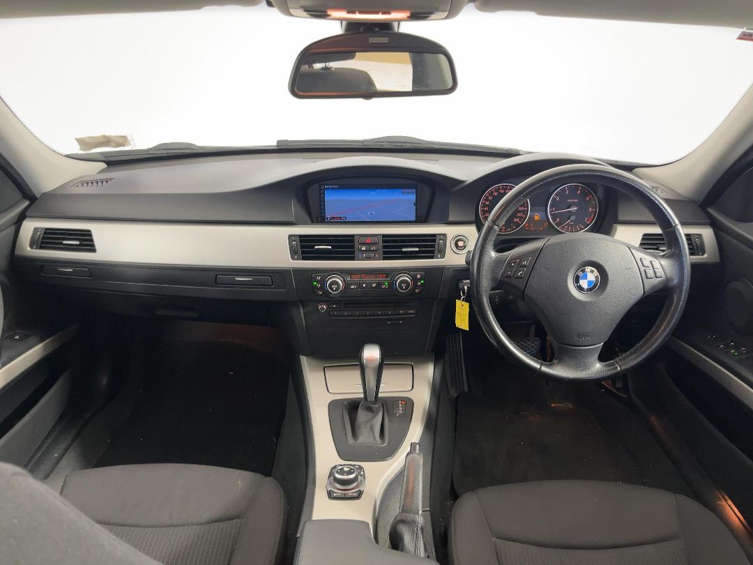 Photo '17' of BMW 320I