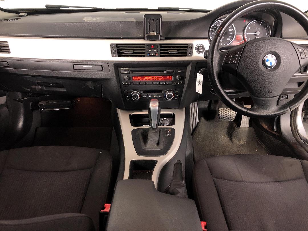 Photo '19' of BMW 320I