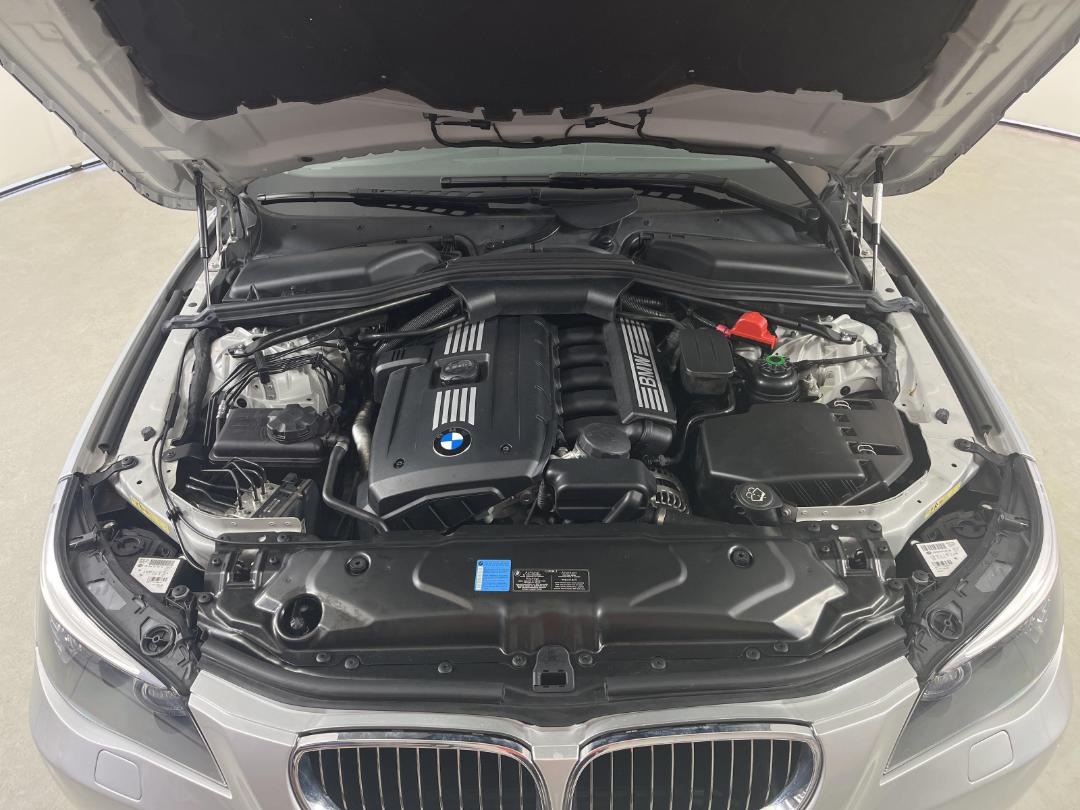 Photo '13' of BMW 5 Series