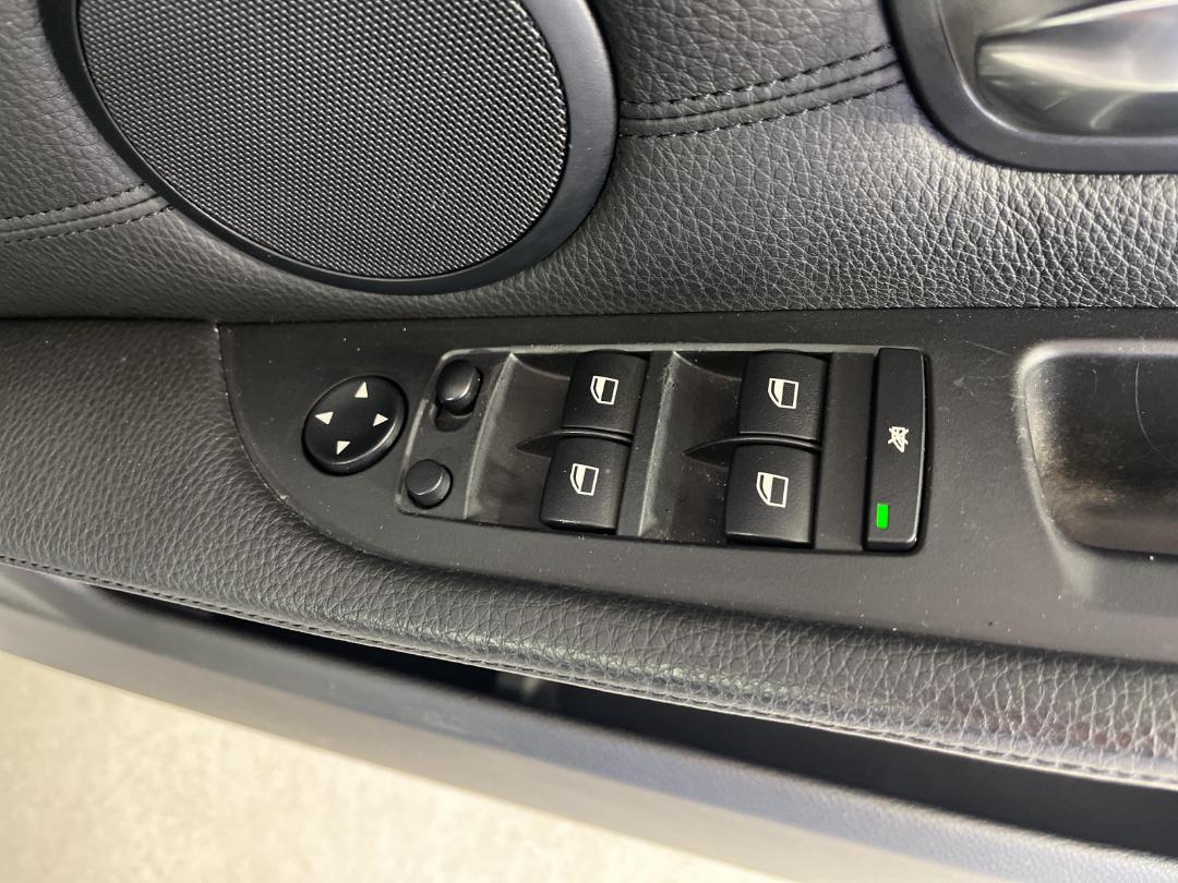 Photo '24' of BMW 5 Series