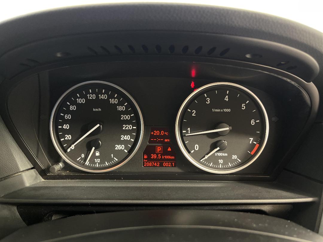 Photo '21' of BMW 5 Series Photo '21' of BMW 5 Series