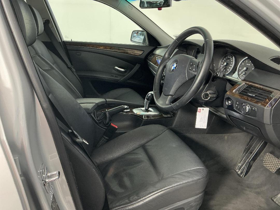 Photo '16' of BMW 525I Photo '16' of BMW 525I