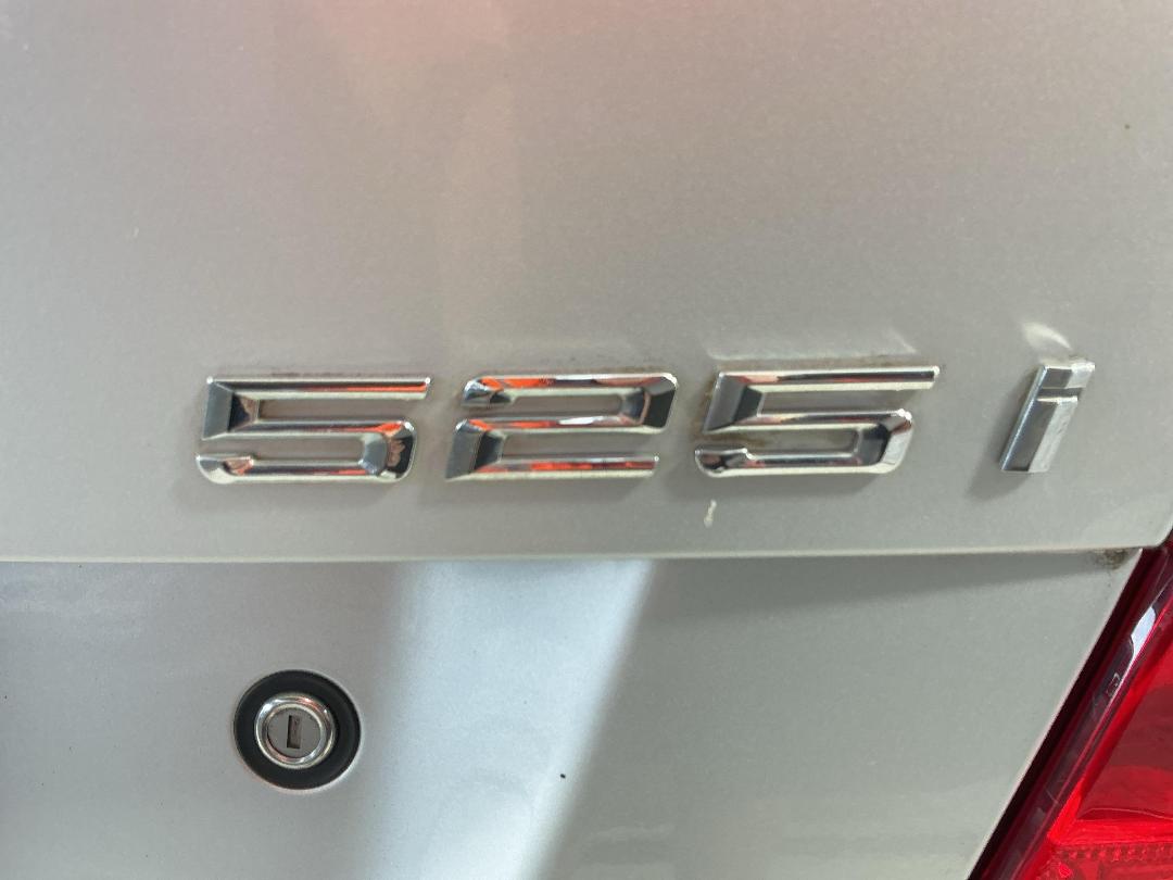 Photo '29' of BMW 525I Photo '29' of BMW 525I