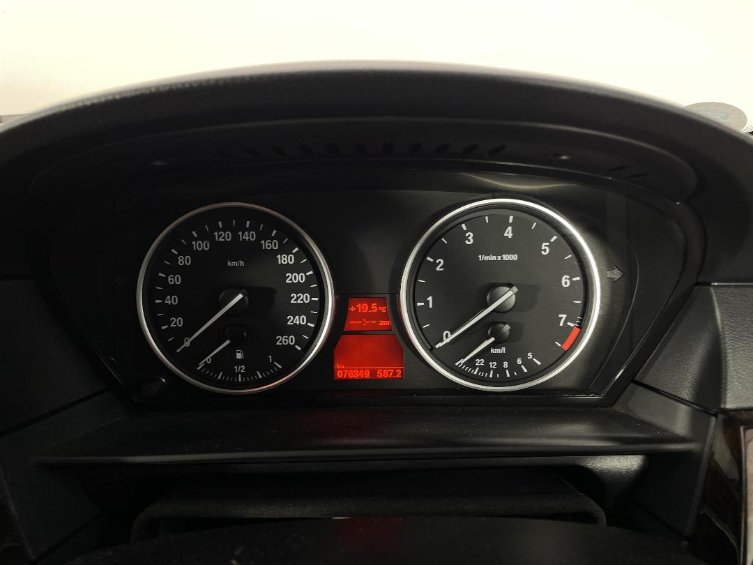 Photo '21' of BMW 535I