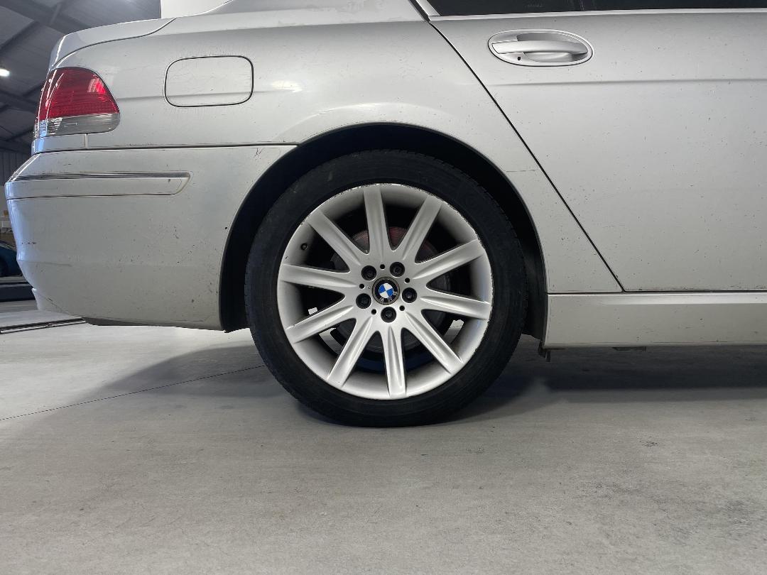 Photo '10' of BMW 750I E-65 Photo '10' of BMW 750I E-65