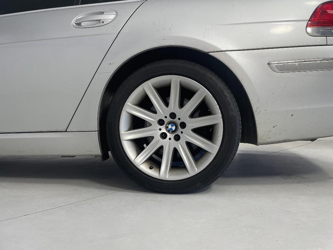 Photo '9' of BMW 750I E-65 Photo '9' of BMW 750I E-65