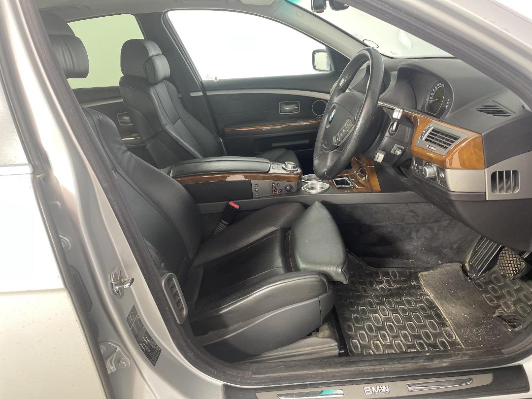 Photo '14' of BMW 750I E-65 Photo '14' of BMW 750I E-65