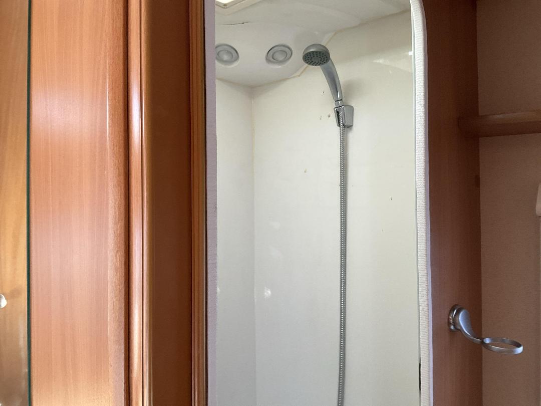 Photo '16' of CARAVAN ACE