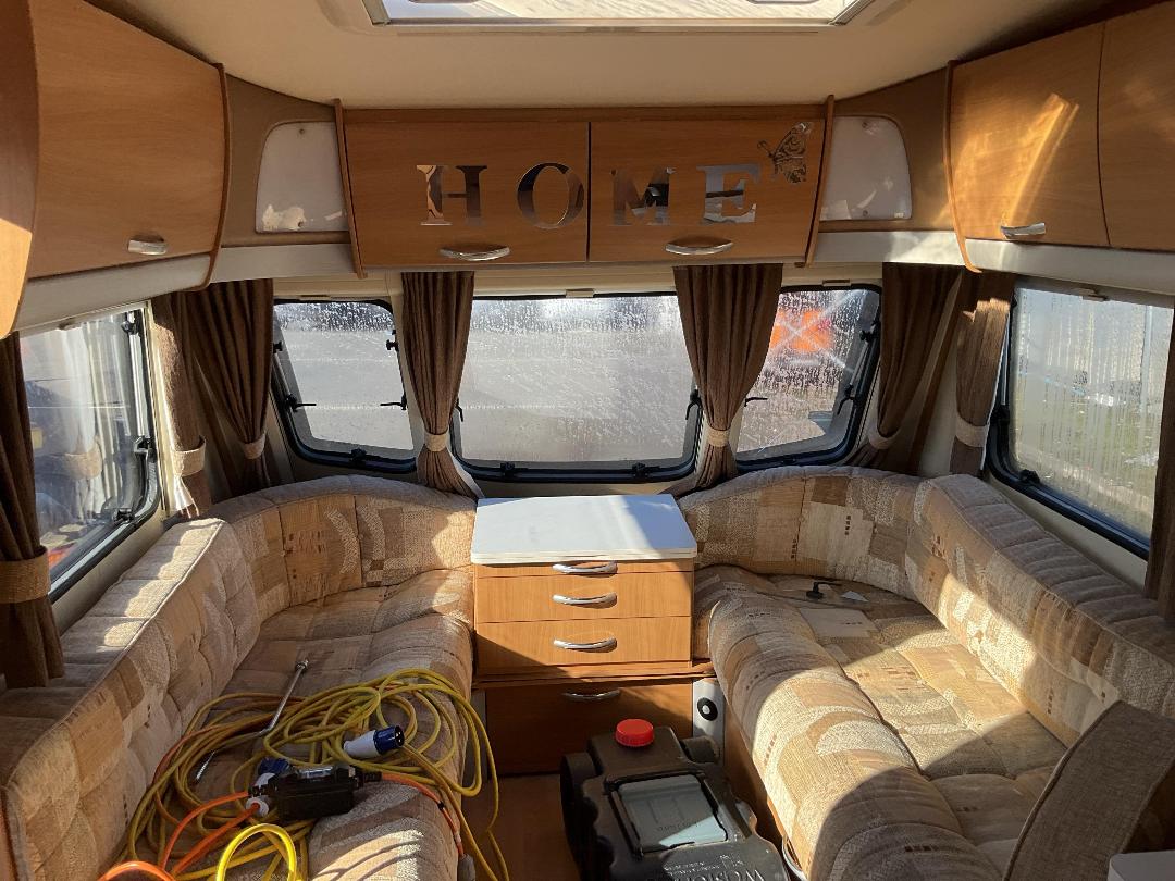 Photo '7' of CARAVAN ACE