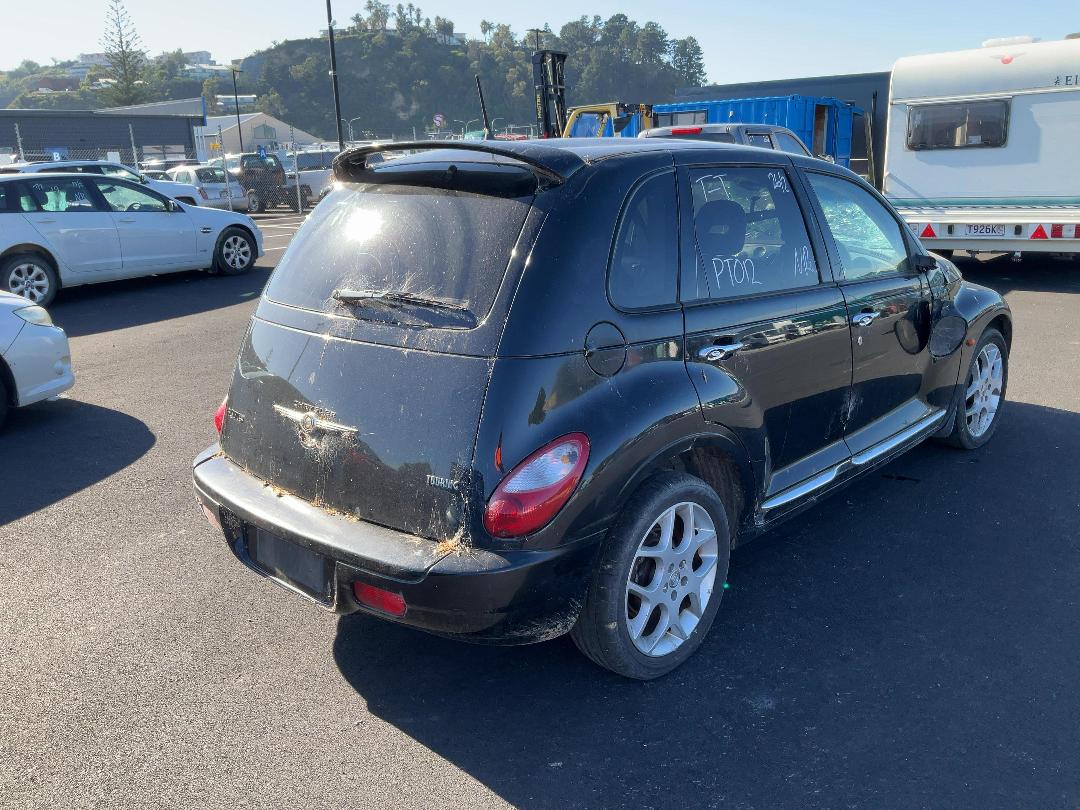 Photo '2' of Chrysler PT Cruiser Touring