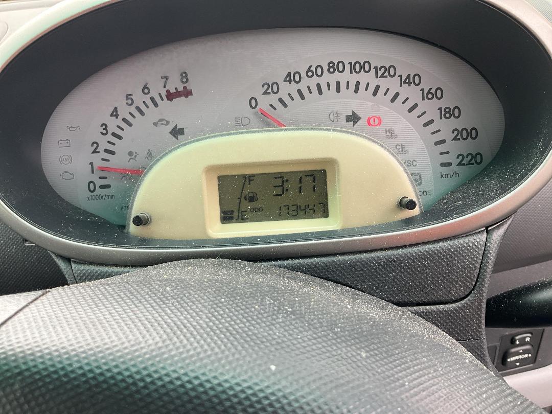 Photo '10' of Daihatsu Sirion Photo '10' of Daihatsu Sirion