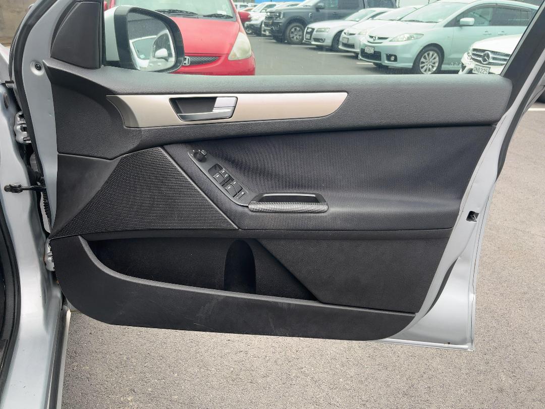 Photo '12' of Ford Falcon FG XT FA