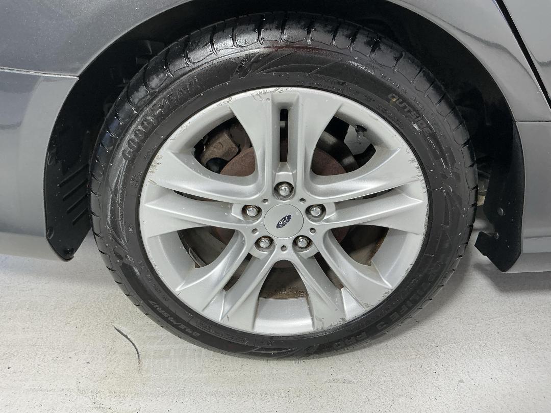 Photo '12' of Ford Falcon