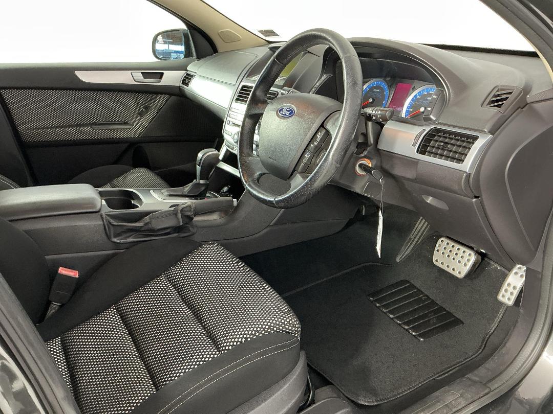 Photo '16' of Ford Falcon