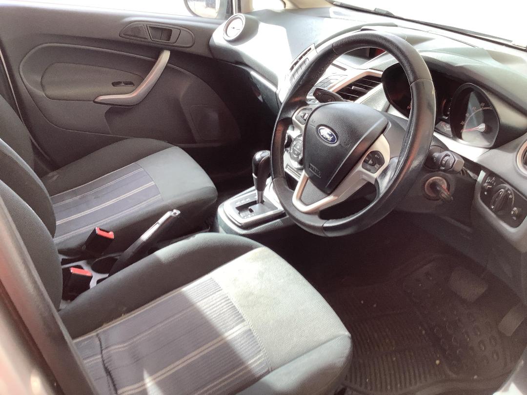 Photo '15' of Ford Fiesta S