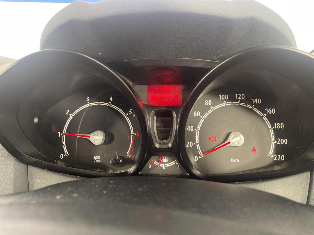 Photo '21' of Ford Fiesta