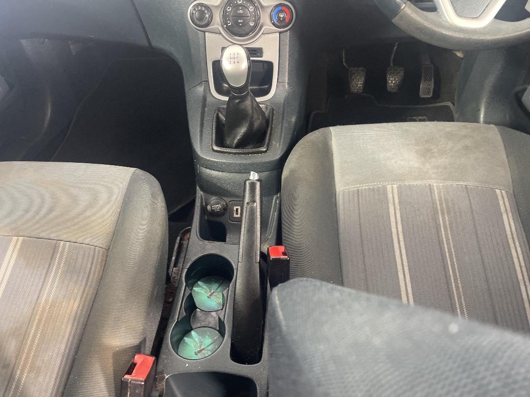 Photo '18' of Ford Fiesta