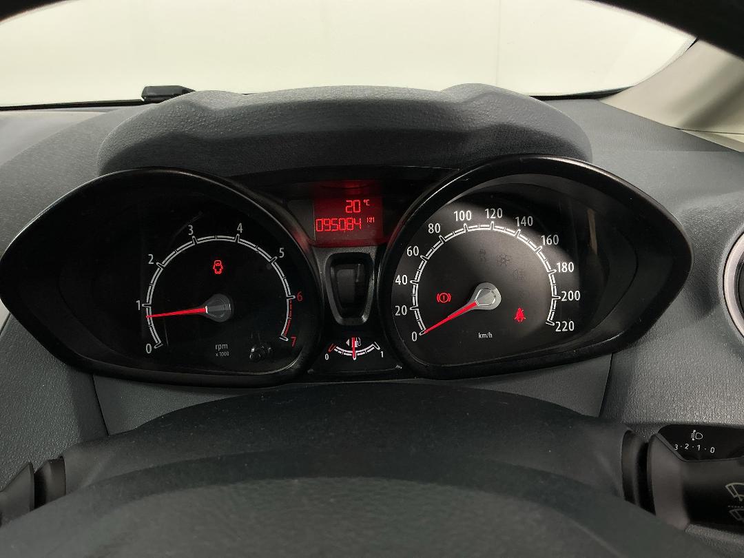 Photo '21' of Ford Fiesta