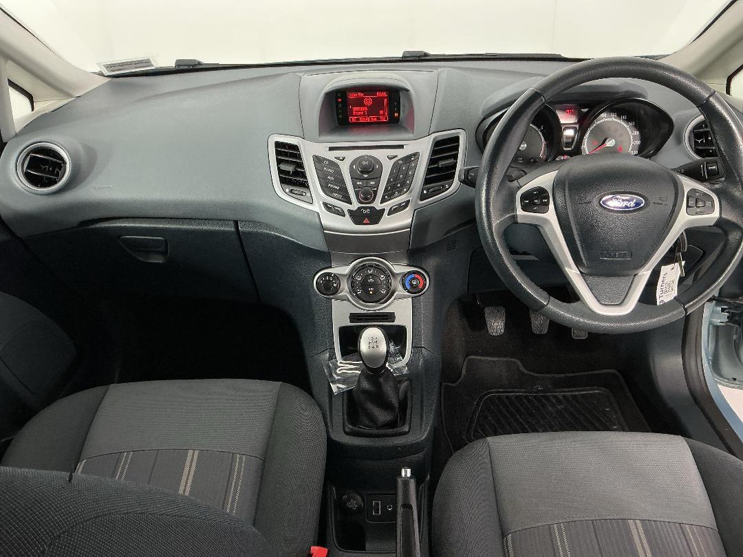 Photo '17' of Ford Fiesta