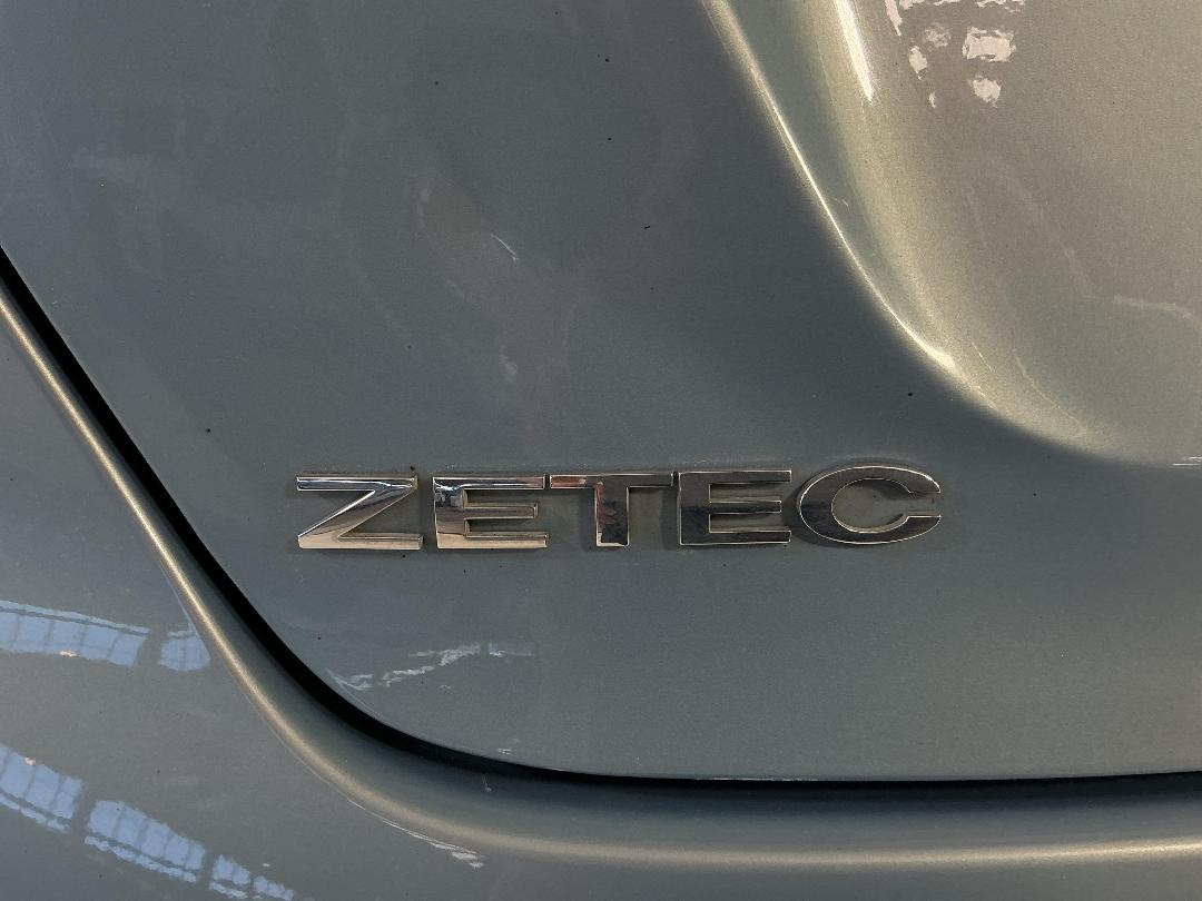 Photo '28' of Ford Fiesta