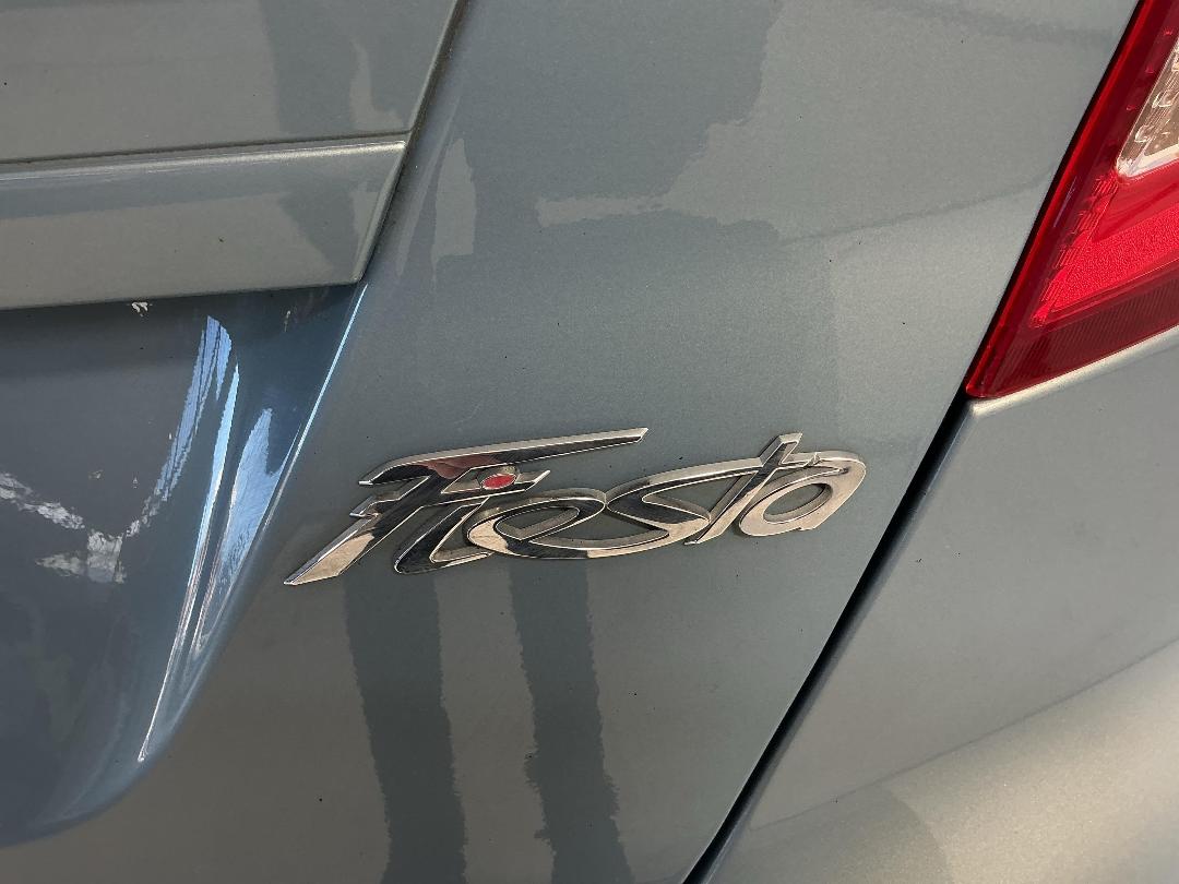 Photo '29' of Ford Fiesta